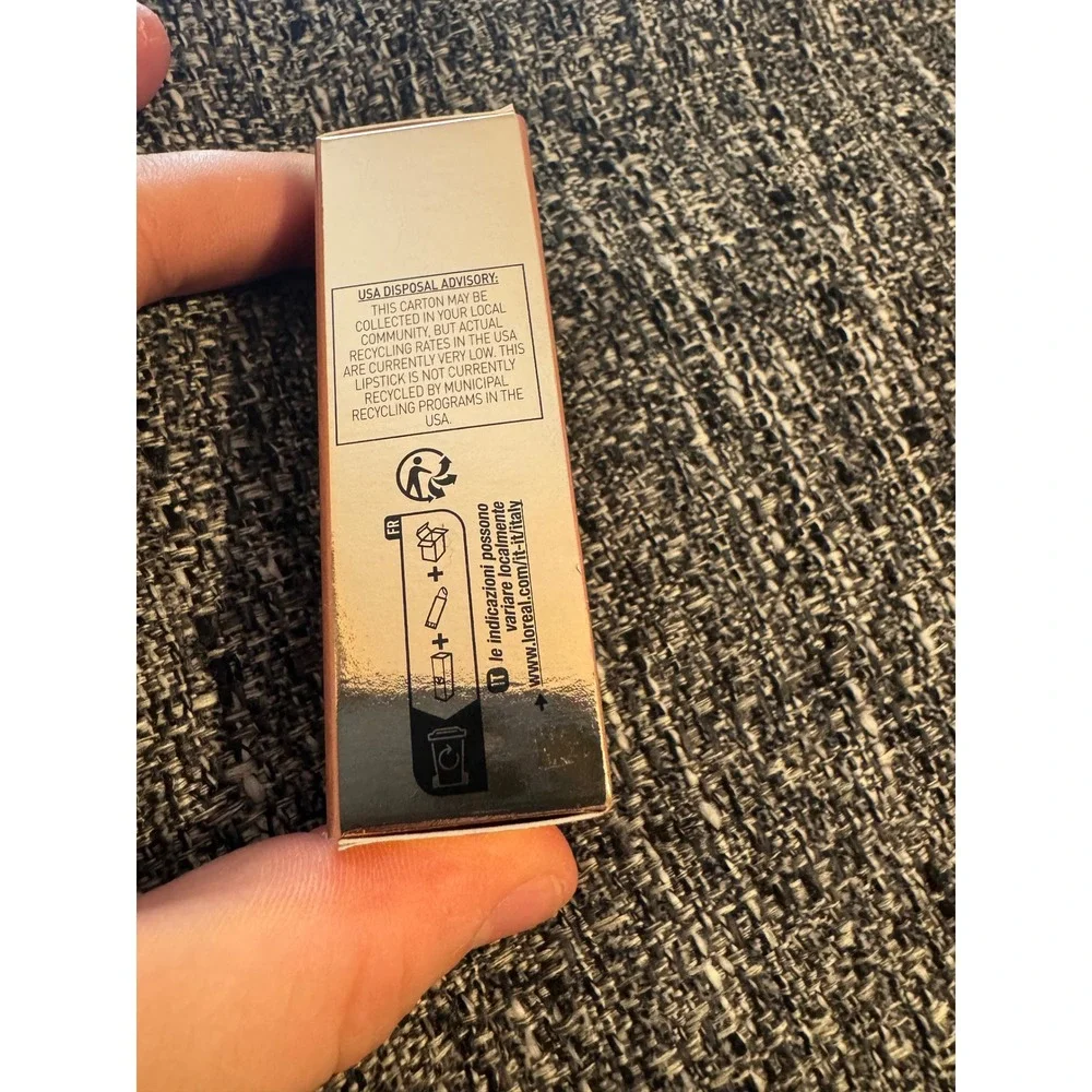 Valentino Rosso Satin Lipstick 190R Walk On The Wild Side